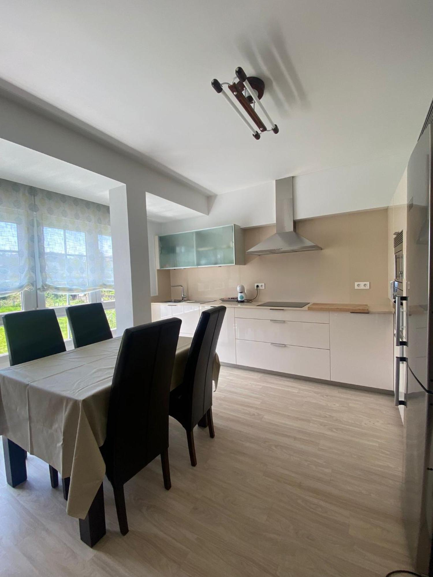 Precioso Piso En Pleno Centro De O Grove Lägenhet Exteriör bild